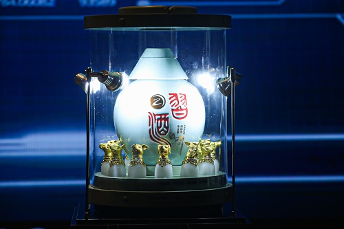 龙嵘10.jpg